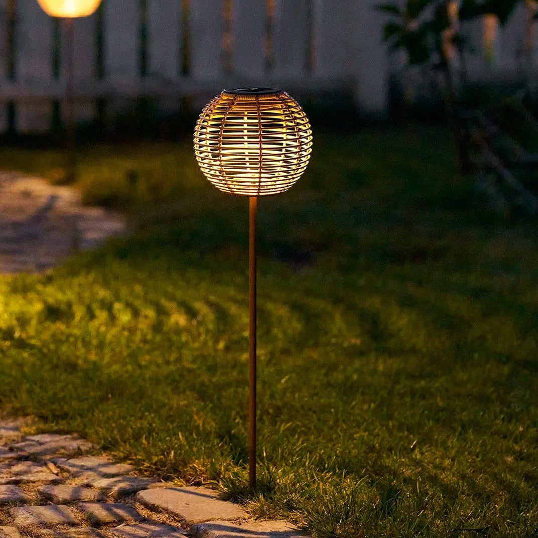 Solarleuchte mit Erdspieß für Garten & Terrasse – 95 cm