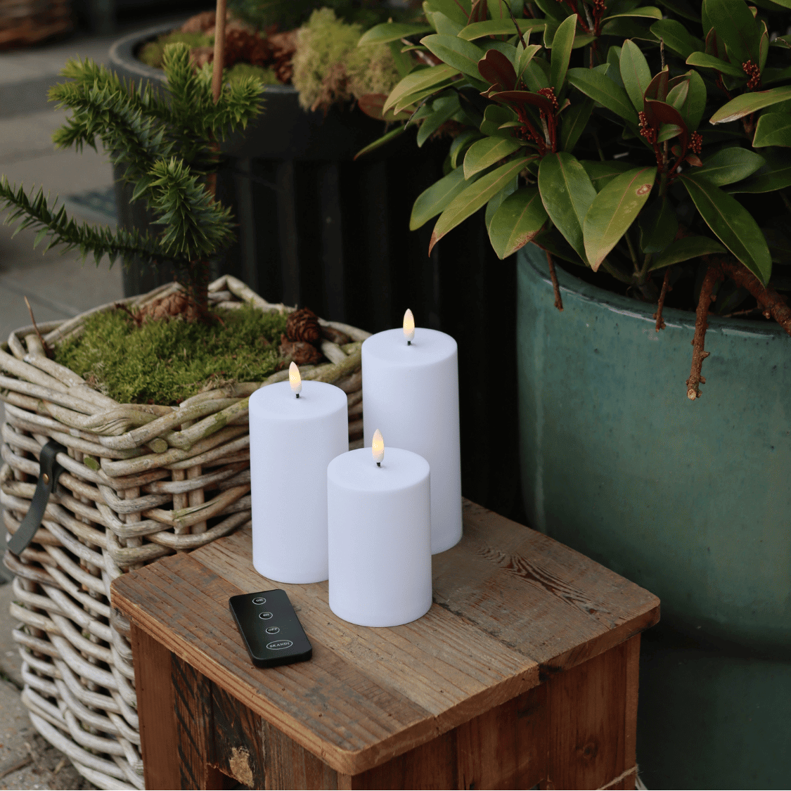 Outdoor LED-Kerzen Ø7 – 3er-Set in Weiß inkl. Fernbedienung – Premium - Nordicflame-de