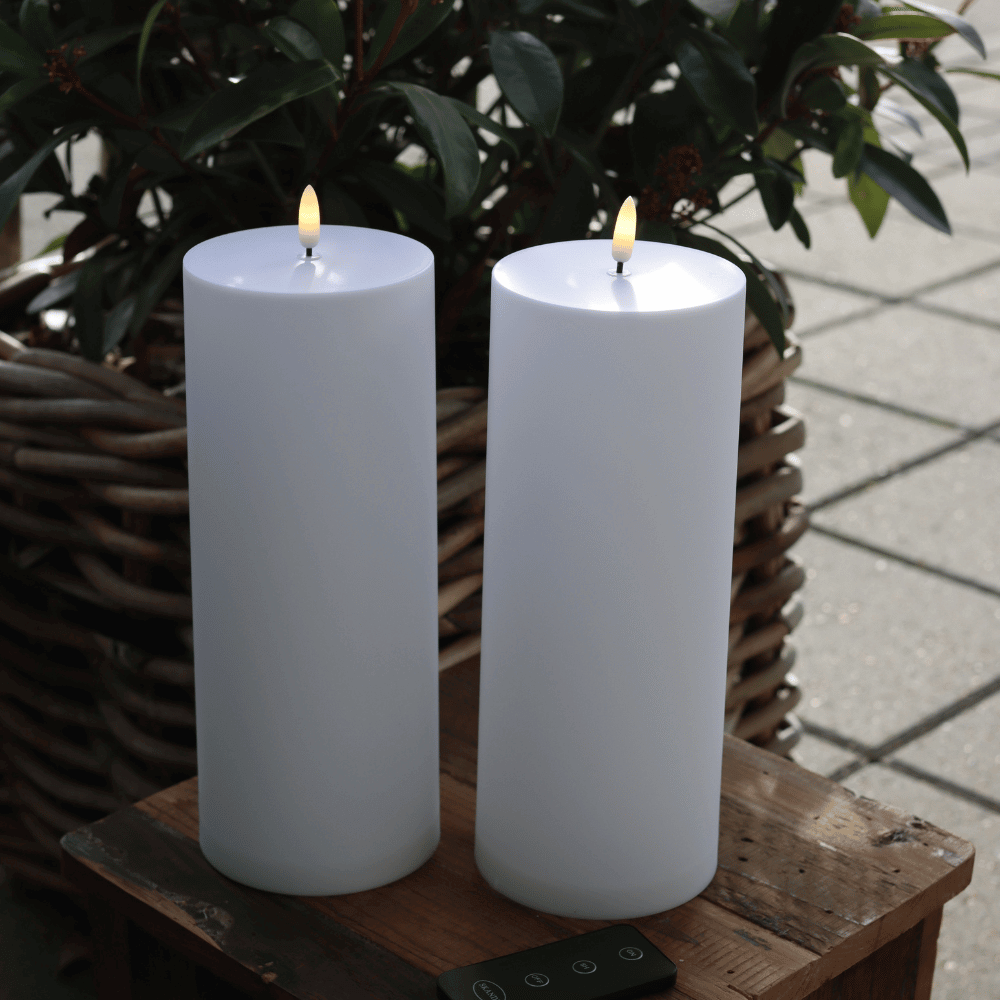 Outdoor LED-Stumpenkerzen, Weiß, 2 Stück, 10 x 25 cm - Nordicflame-de