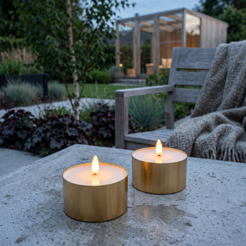 Outdoor LED Jumbo Teelichter 2er-Pack - Realistische 3D-Flamme - Messing
