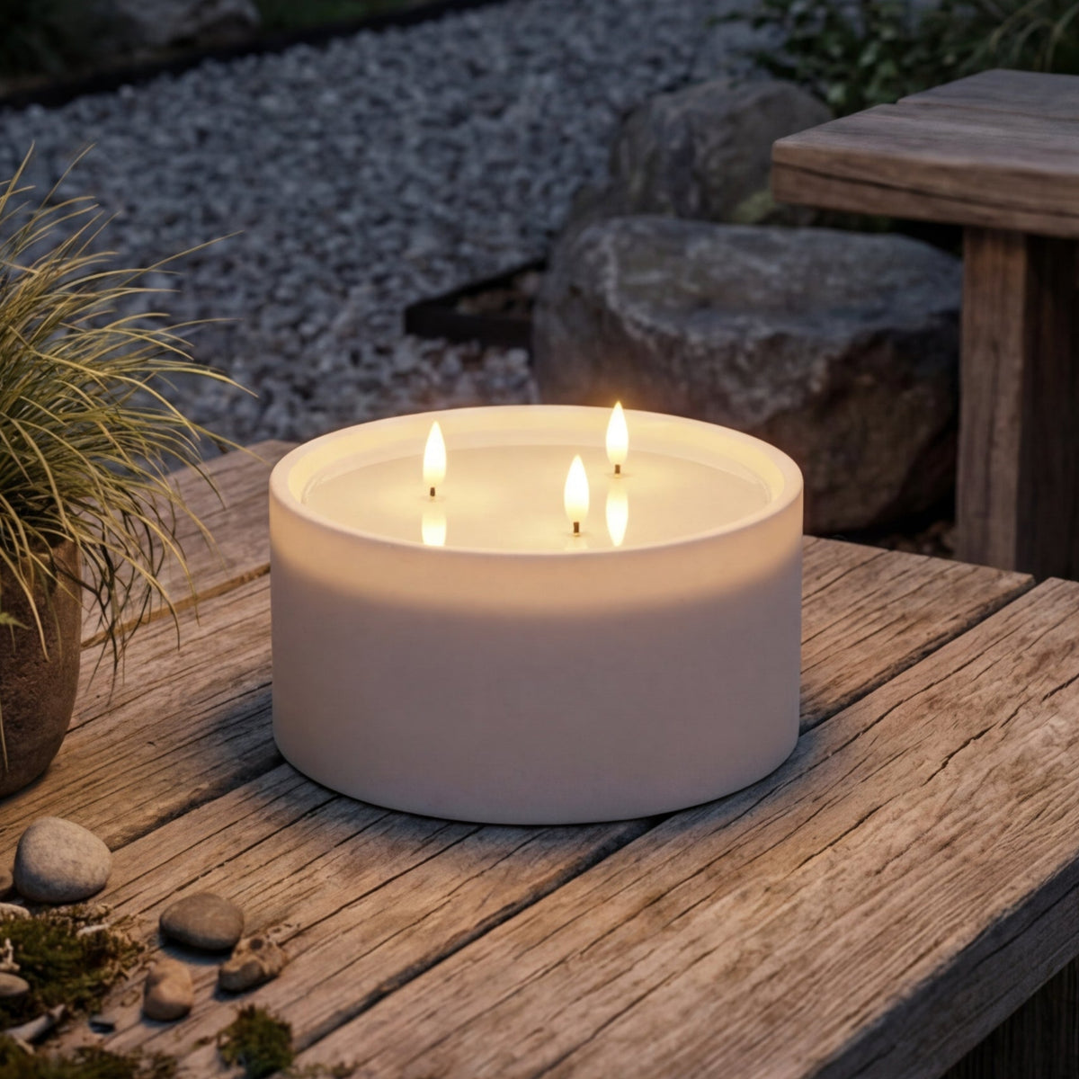 Solar Outdoor LED Stumpenkerze mit 3 Dochten Weißes  – Trio Pillar – Wetlook