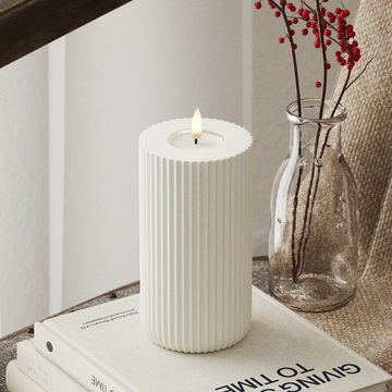 LED Kerze Deluxe Homeart Gerillt D8 x 15 cm - Echtwachs - 3D Flamme