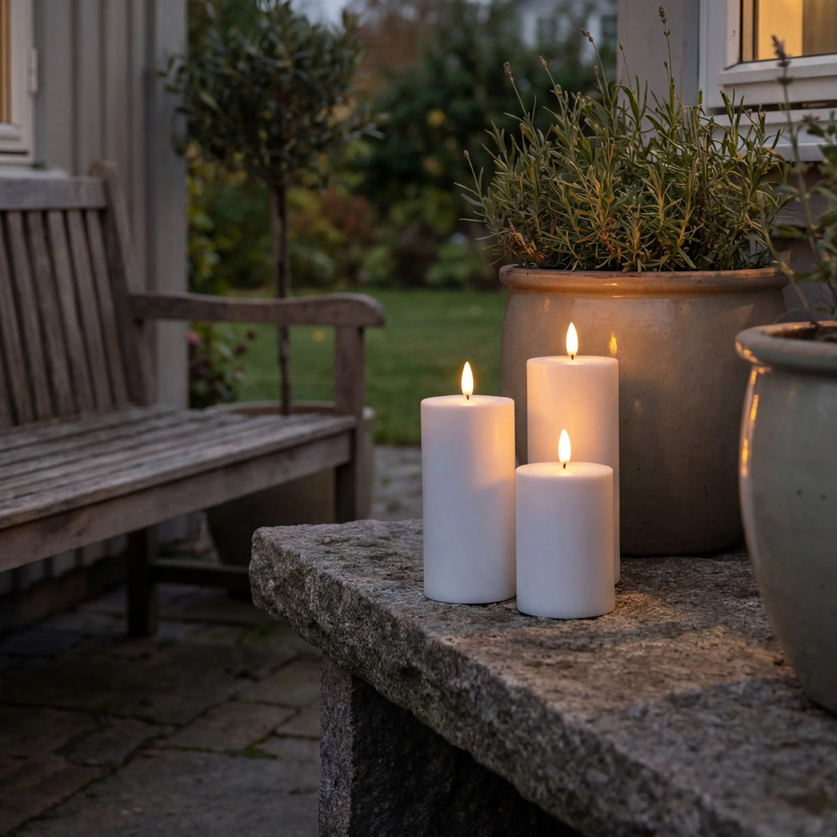 Premium Outdoor 3er-Set Nordic Flame LED-Kerzen inkl. Fernbedienung –