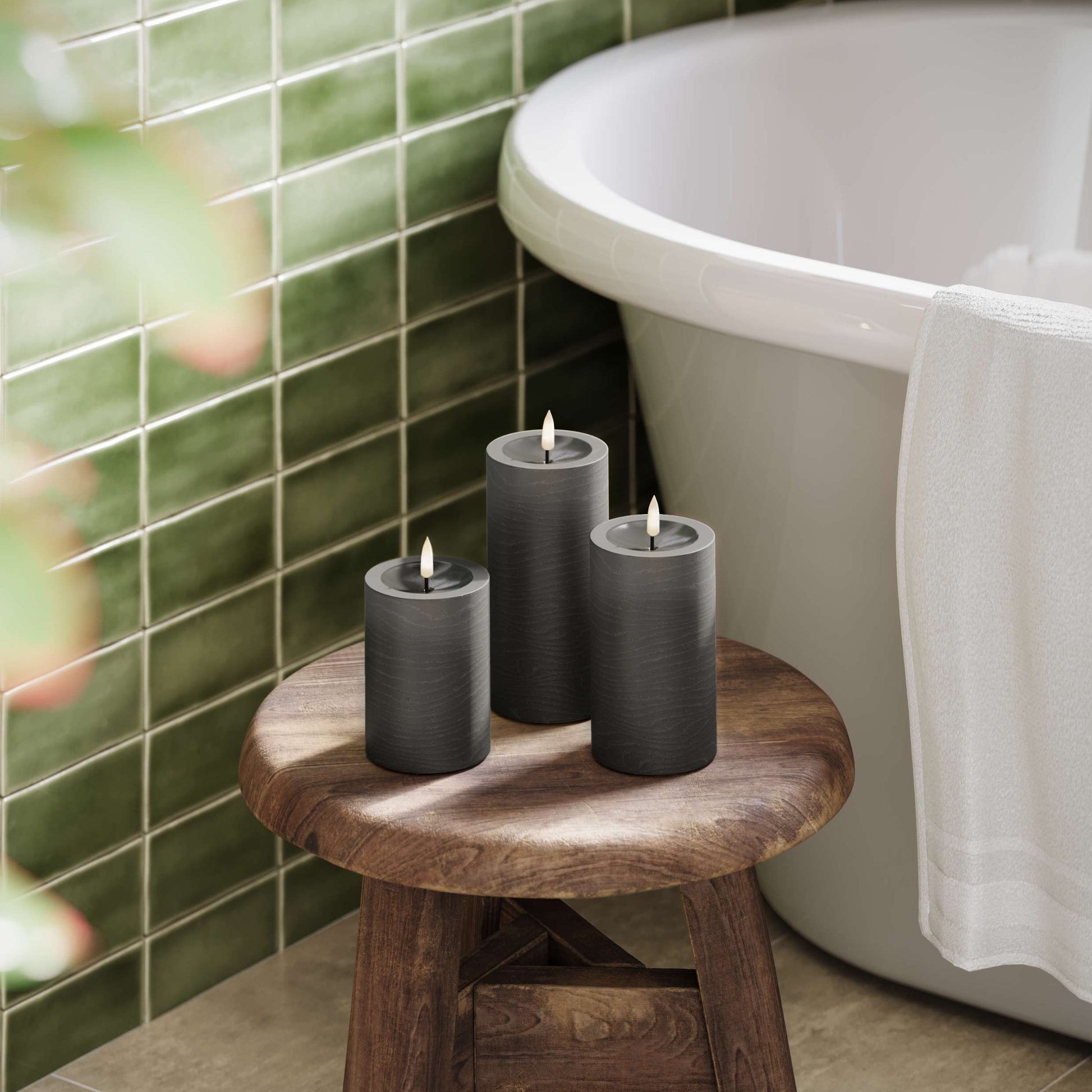 3er-Set LED Stumpenkerzen innen – Dunkelgrau mit Fernbedienung & realistischer 3D-Flamme - Nordicflame-de