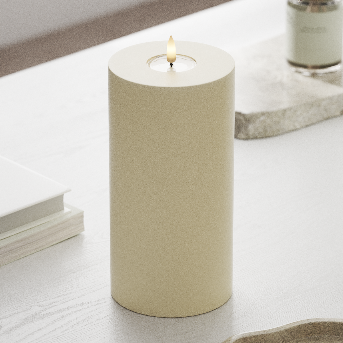 LED-Kerze D10 x 20 cm - Deluxe Echtwachs - Realistische 3D Flamme - Nordicflame-de