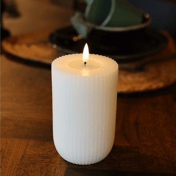 LED Kerze Deluxe Homeart Gerillt D8 x 12,5 cm - Echtwachs - 3D Flamme