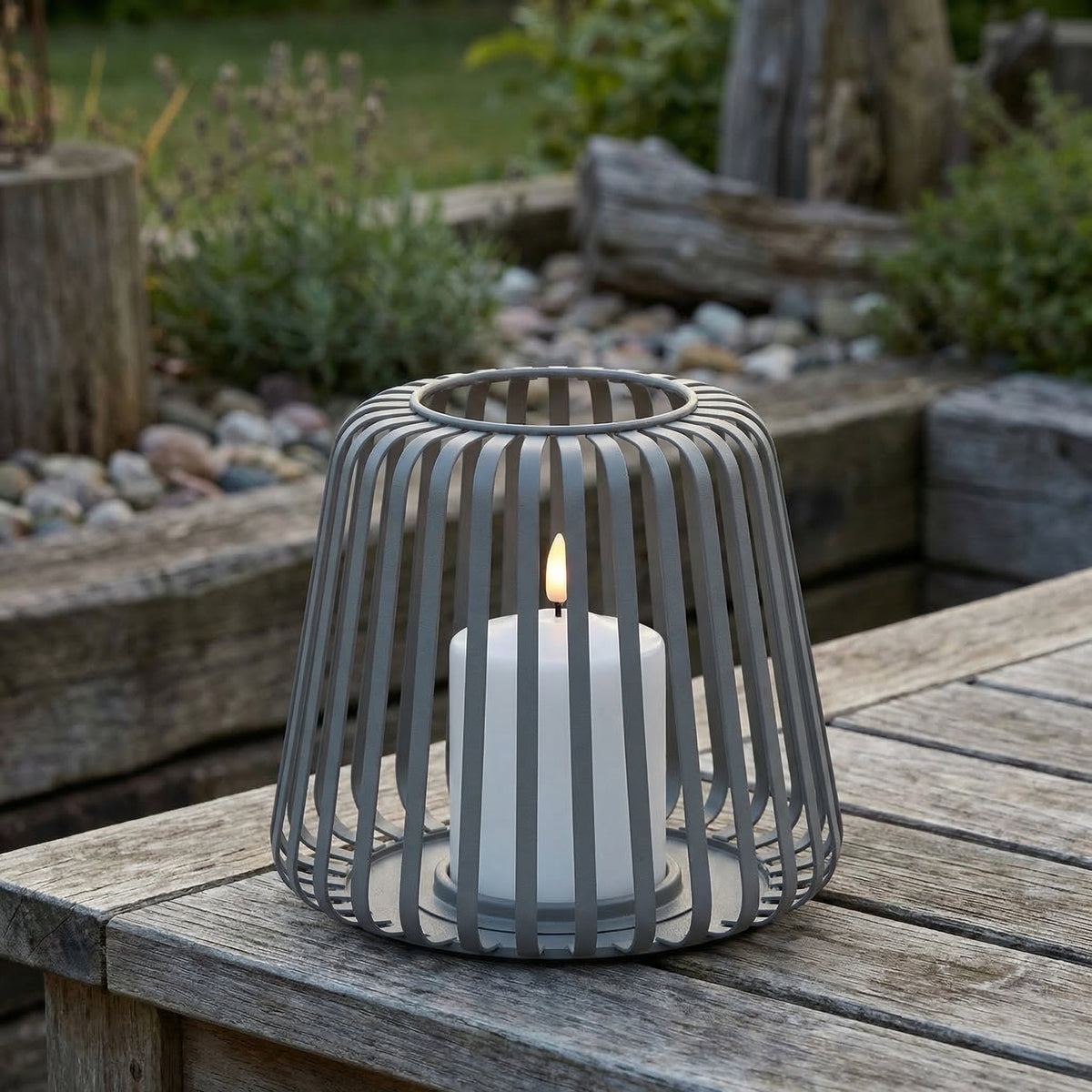 Metall-Laterne inkl. LED-kerzen – Outdoor