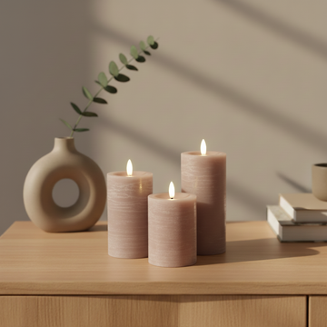 3er-Set LED Stumpenkerzen innen – Rosa mit Fernbedienung & realistischer 3D-Flamme