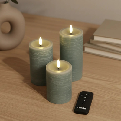 3er-Set LED Stumpenkerzen innen – Salbeigrün mit Fernbedienung & realistischer 3D-Flamme Deluxe Homeart