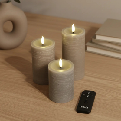 3er-Set LED Stumpenkerzen innen – Sand mit Fernbedienung & realistischer 3D-Flamme Deluxe Homeart