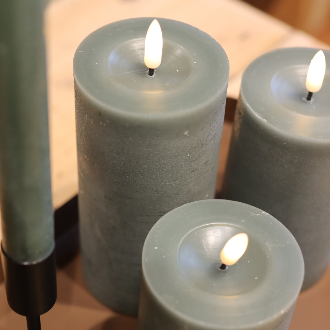 Großes LED-Kerzenset mit 9 Kerzen und Fernbedienung - Grün - Nordicflame-de