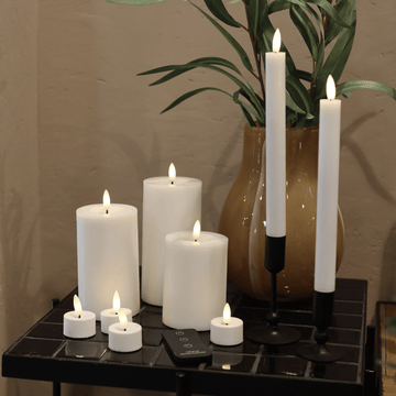 Großes LED-Kerzenset mit 9 Kerzen und Fernbedienung - Weiß