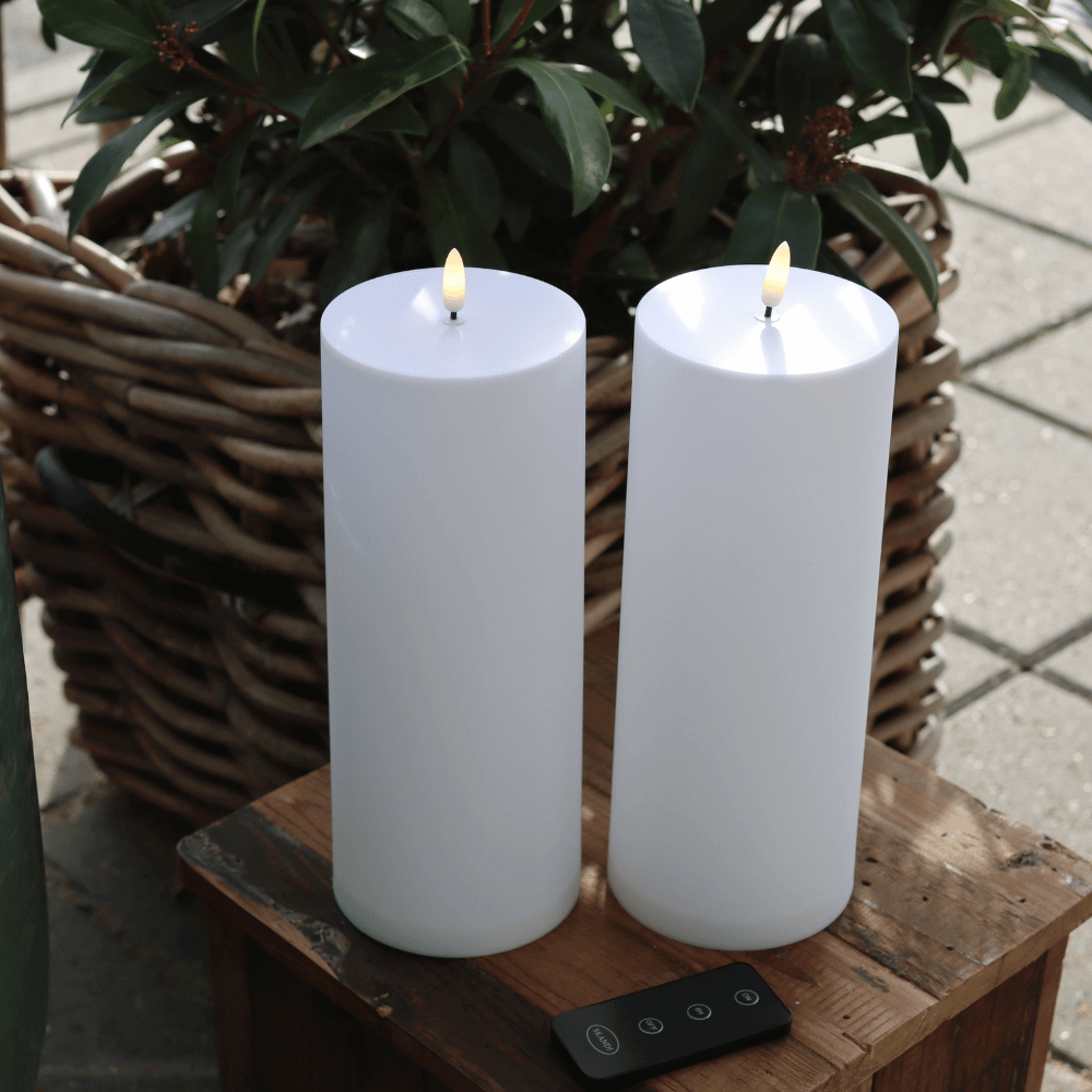 Outdoor LED-Stumpenkerzen, Weiß, 2 Stück, 10 x 25 cm - Nordicflame-de